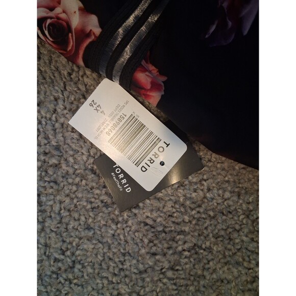 torrid 1 piece triangle mesh swimsuit new with tags size 4 size 26 size 4x - Picture 3 of 7